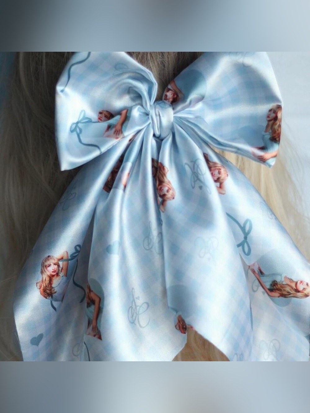 Sabrina Carpenter Oversized Hair Bow Satin Short n Sweet Man’s best friend merch